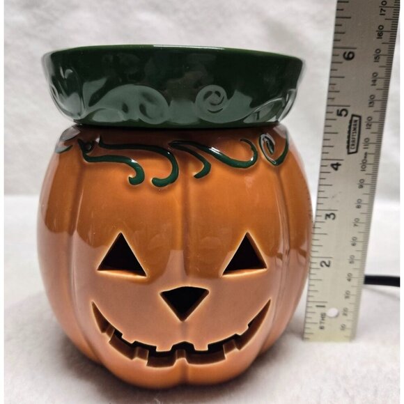 Scentsy Ceramic Jack-O-Lantern Electric Wax Warmer/Melter Discontinued - Picture 7 of 11